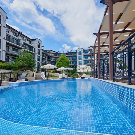 Boutique Rose Gardens Aparthotel