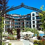 Boutique Rose Gardens Ahyolu