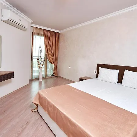 Boutique Rose Gardens 4* Pomorie