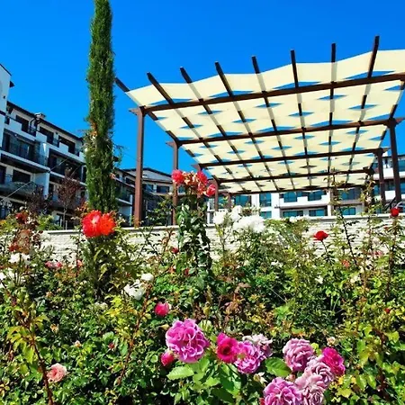 Lägenhetshotell Boutique Rose Gardens Pomorie