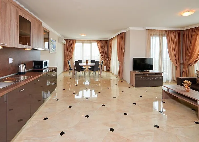 Boutique Rose Gardens アパートホテル 4*