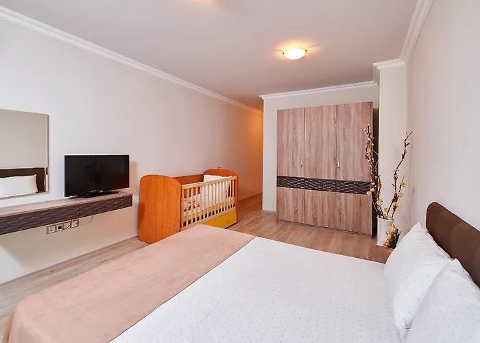 Boutique Rose Gardens ポモリエ